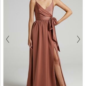 Brand New Size 4 Dusty Rose Showpo Formal Dress